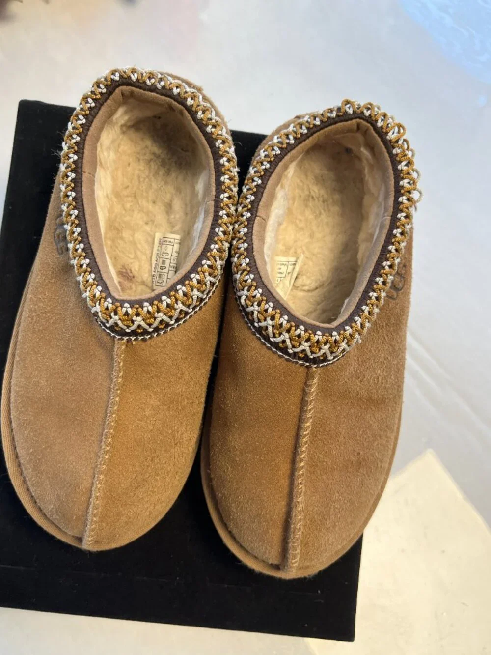 UGG Kids Chestnut Suede Braid Trim Slippers Size 12